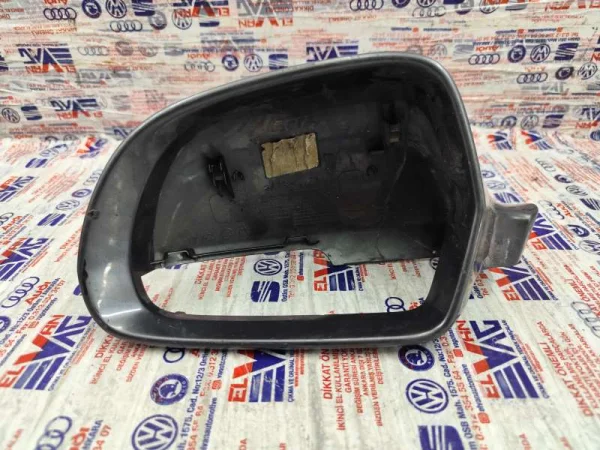 8T0857527E | Sol Dış Dikiz Ayna Kapağı | Audi A4, A5, A6, A8, Q3 VAG