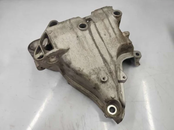 05E199275G | Sağ Motor Takozu VAG