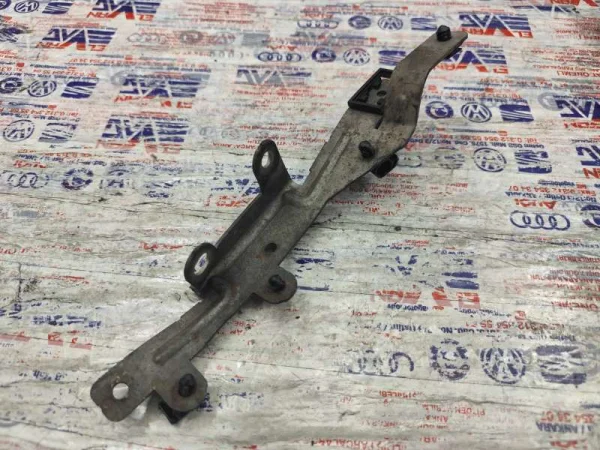 070971502B | VW Touareg Kablo Tesisat Tutucusu VAG