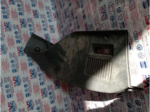 1M6867761C | Seat Leon Sol Bagaj Raf Kaplaması VAG