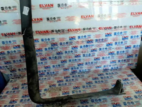 1M6867975C | Seat Leon Arka Bagaj Kapağı Çerçevesi VAG