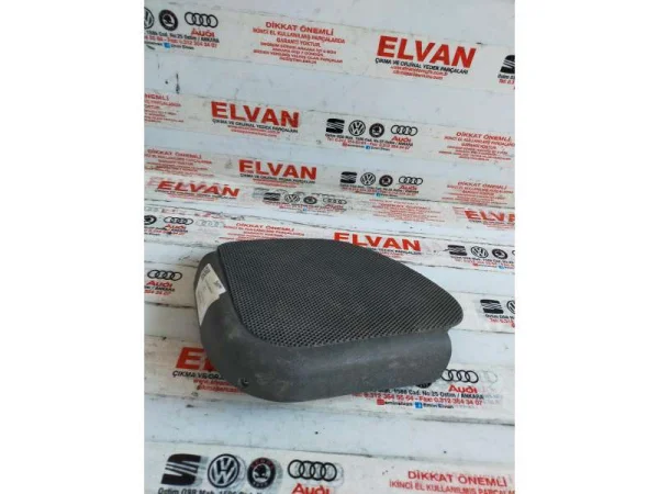 6K0867150D | Sağ Ön Hoparlör Kapağı | VW Caddy, Polo VAG