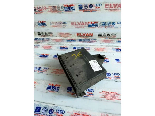 6Q0857919A | Orta Göğüs Eşya Gözü VAG