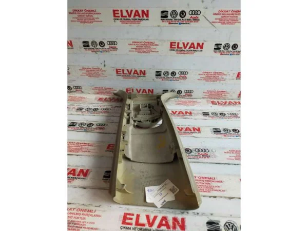 8D0867240 | Audi A4 Sağ Üst B Sütun Kaplaması VAG