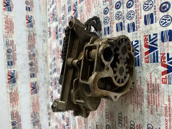94810725306 | Porsche Cayenne Yağ Pompası Kapağı VAG