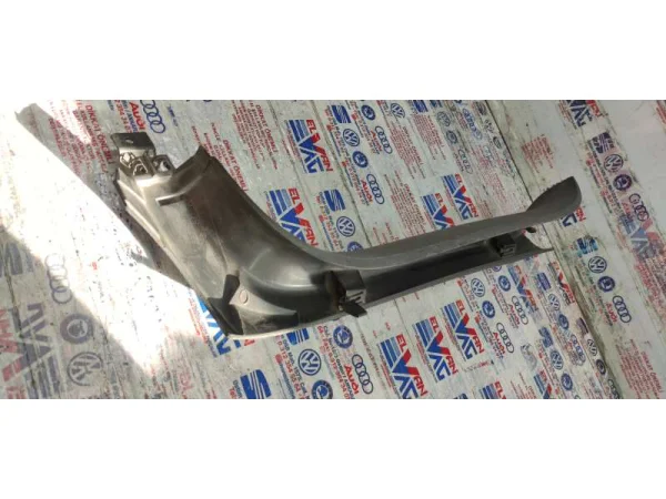 4L0867607 | Audi Q7 Sol Üst Bagaj Kapak Kaplaması VAG