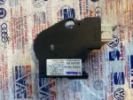 8U0959591 | Elektrikli Sunroof Motoru | Audi Q3, RS Q3 - 2