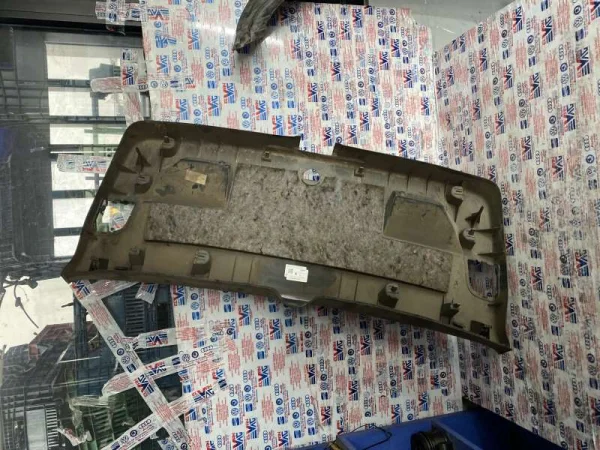 1K6867601D | VW Golf Bagaj Kapağı İç Kaplaması VAG