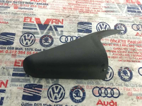 5P0839972 | Arka Sağ Kapı Cam Çıtası | Seat Altea, Toledo VAG