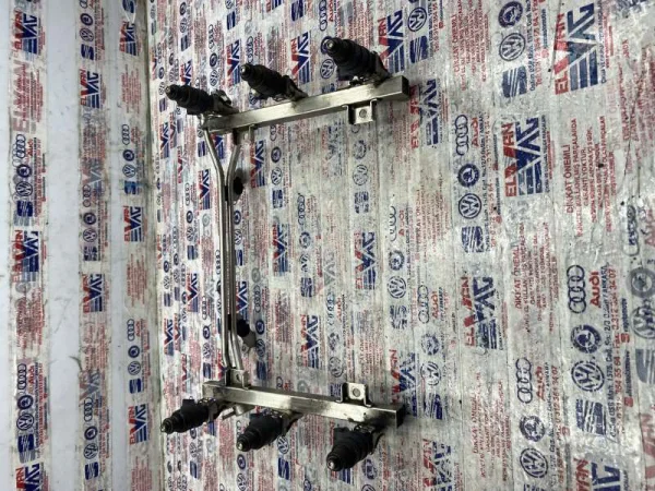 04E133366Q | Manifold Borusu | VW Golf - Audi A3 - Seat Leon VAG