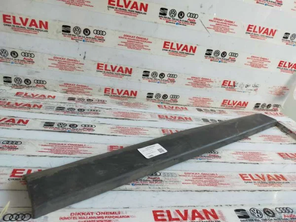 3B0854949 | Sağ Arka Alt Kapı Çıtası VAG