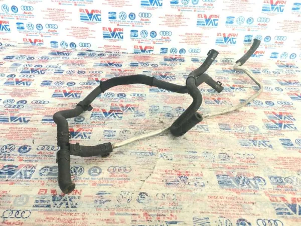 4B0317825J | Audi A6 Yağ Soğutucu Borusu VAG