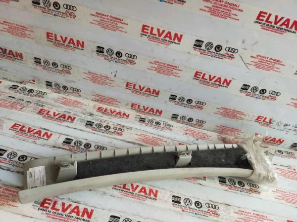 5JA867234 | Sağ Ön Direk Kaplaması VAG
