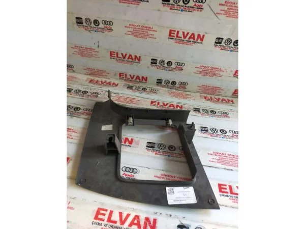 6R1863484 | VW Polo Sağ Ön Direk Kaplaması VAG