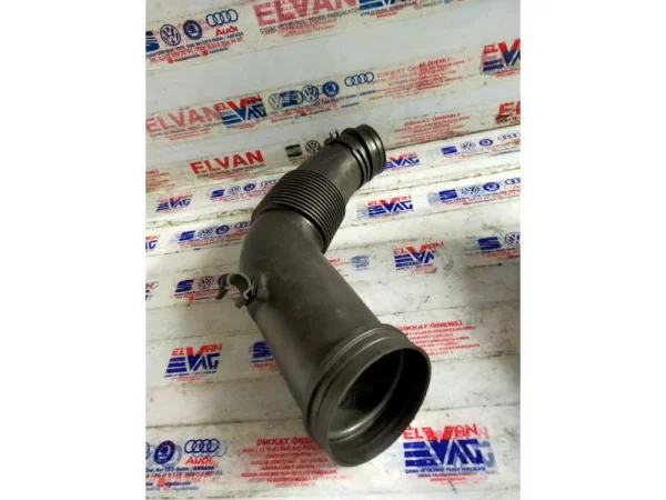 7P0129607 | VW Touareg Hava Filtre Kutusu VAG