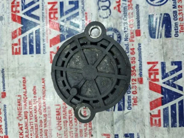 036103111 | Eksantrik Mil Kapağı | VW Caddy, CC - Audi A1, A3 - Seat Alhambra, Altea VAG