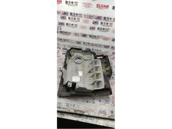 03G103967P | Motor Üst Kapağı VAG