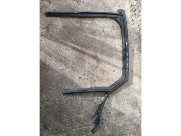 4G5839439C | Audi A6 Arka Sol Kapı Cam Fitili VAG