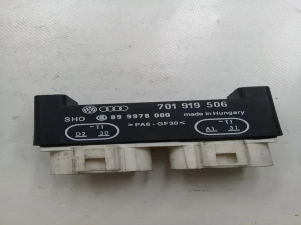 038906019HK | Seat Leon Motor Beyni VAG