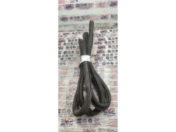5E5867368B | Arka Kapı Fitili VAG
