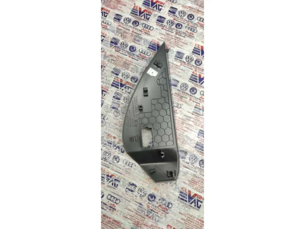 5E3857504B | Skoda Octavia Sağ Göğüs Yan Kapağı VAG