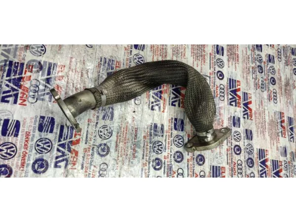 03L131521AF | VW Passat EGR Borusu VAG