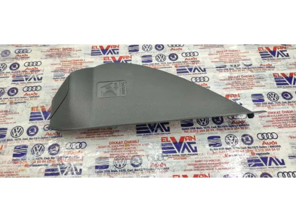 5E3857503A | Skoda Octavia Torpido Kapak Çıtası VAG