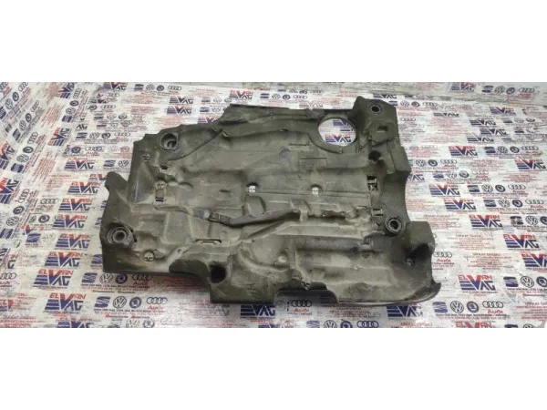 03L103925AG | Motor Üst Kapağı VAG