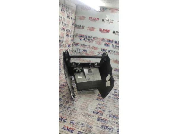 2GA863680A | VW T-Roc Orta Konsol Kaplaması VAG