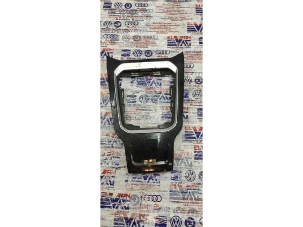 2GA711456C | VW T-Roc Vites Çerçevesi VAG