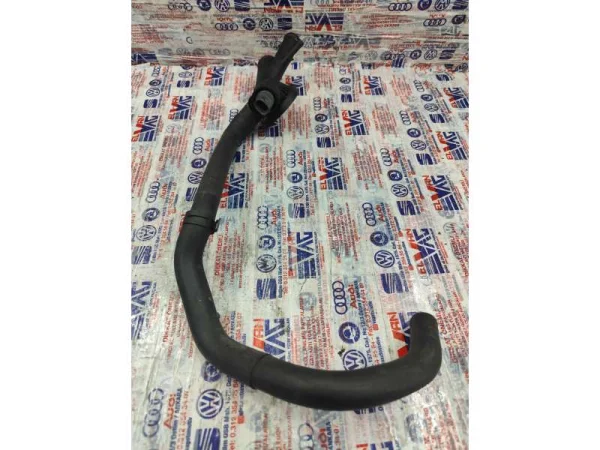5C0122157C | VW Passat Soğutma Suyu Hortumu VAG