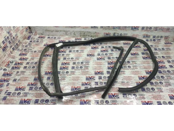 5K6839431D | VW Golf Cam Kızağı VAG