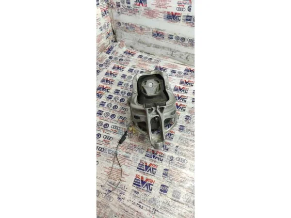 4M0199372FC | Hidrolik Ön Sağ Motor Takozu | Audi A4, A5 VAG