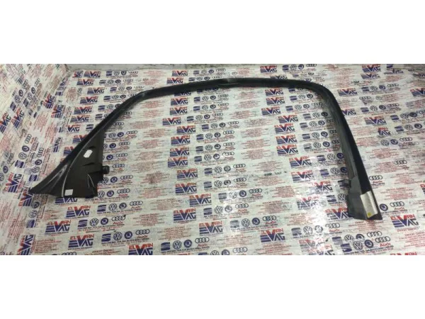 8W5867672A | Audi A4 Arka Sağ Kapı Direk Çıtası VAG