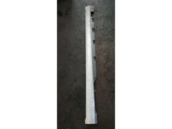 4H0853860B | Audi A8 Sağ Marşpiyel Çıtası VAG