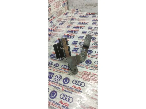 1K0971858BF | Kablo Tutucusu | VW Passat, Polo, Tiguan - Skoda Octavia, Superb VAG