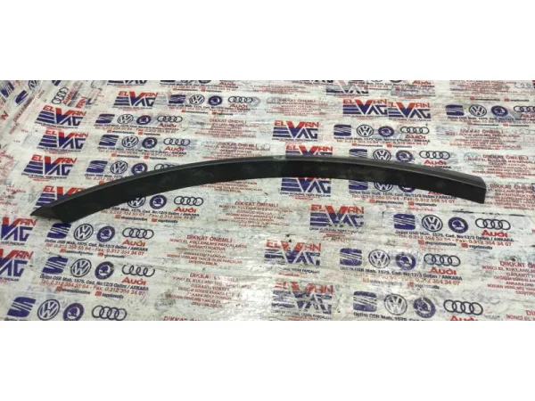 4L0853818B | Audi Q7 Arka Sağ Çamurluk Ağzı Çıtası VAG