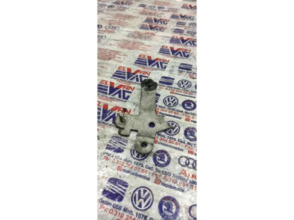 06F971804N | Vakum Pompası Braketi | VW CC, Eos - Audi A1, A3 - Seat Altea, Leon VAG