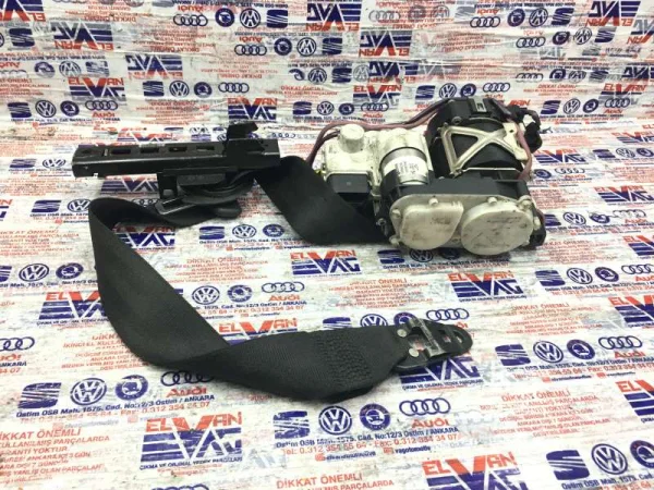 4H0857706D | Audi A8 Ön Sağ Emniyet Kemeri VAG