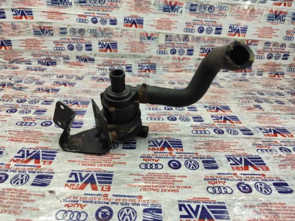 7L6121079S | VW Touareg Ek Su Pompası Braketi VAG
