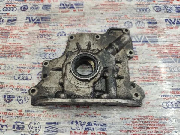 030115105K | Yağ Pompası | VW Caddy, Polo - Seat Cordoba, Ibiza, Inca VAG