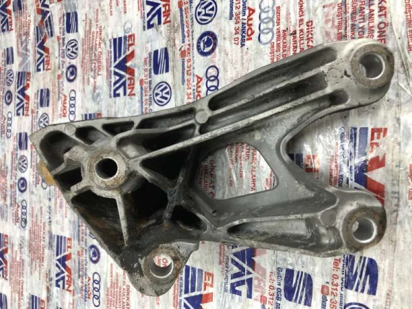 8K0199307BR | Sol Motor Takozu Braketi VAG