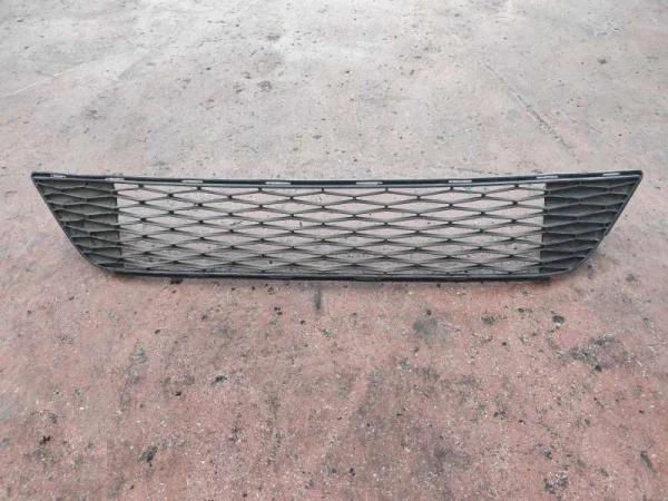 6JA853677 | Seat Toledo Ön Tampon Orta Izgarası VAG