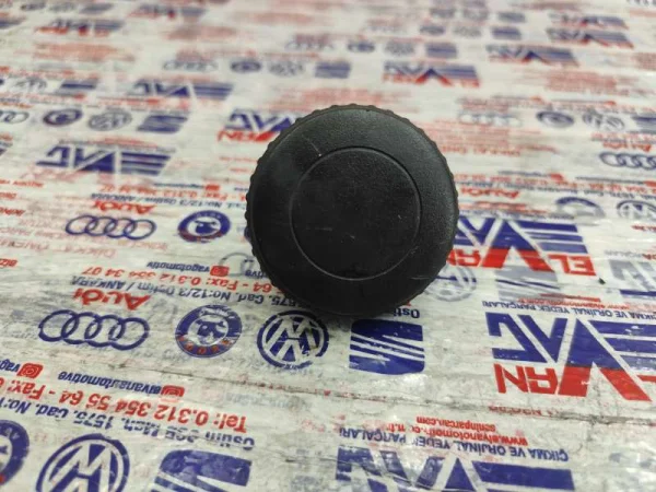 1K0881671E | Koltuk Ayar Kolu | VW Golf, Jetta, Passat, Touran VAG