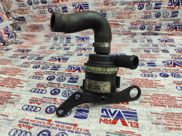 059103392AE | İlave Su Pompası Braketi | VW Touareg - Audi A4, A5, A6, Q5, Q7 VAG