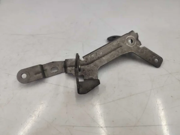 7P5971845 | VW Touareg Kablo Tutucusu VAG