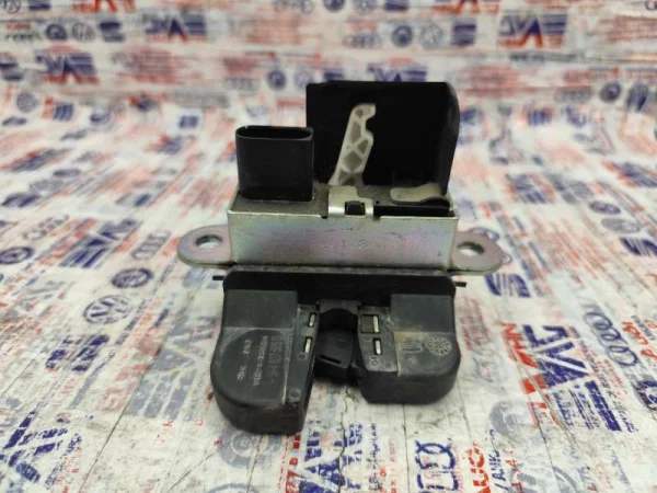5F4827505D | Seat Leon Bagaj Kilit Mekanizması VAG