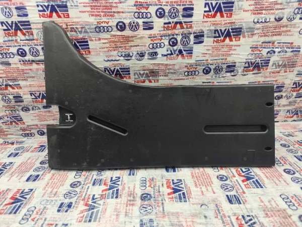 8W0819801A | Audi A4 Sol Arka Ayak Havalandırma Kanalı VAG