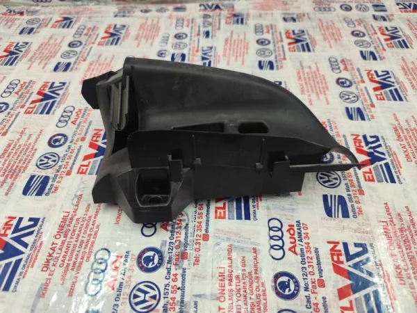 8W0857792 | Audi A4 Arka Sağ Emniyet Kemeri Kılavuzu VAG