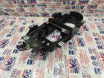 8W1863531A | Orta Konsol Bağlantı Ayağı | Audi A4, A5 - 2